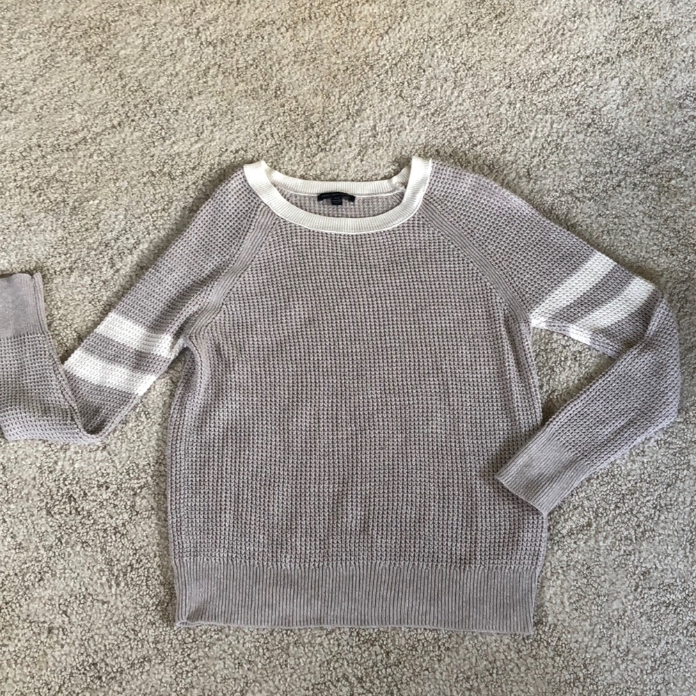 American Eagle sweater